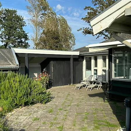 With Soul A Few Steps From The Water بيت للعطل *