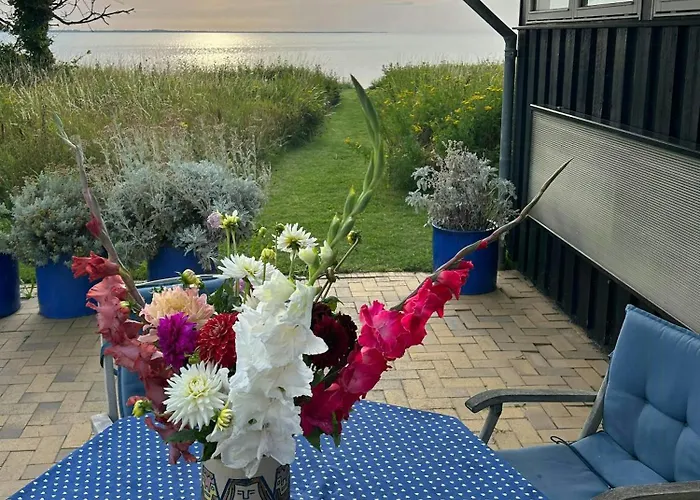 With Soul A Few Steps From The Water بيت للعطل